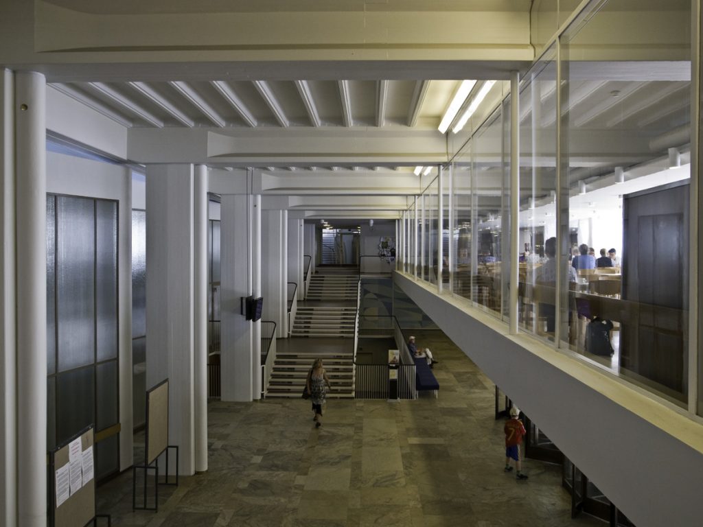 Porthania, Helsingin Yliopiston päärakennus