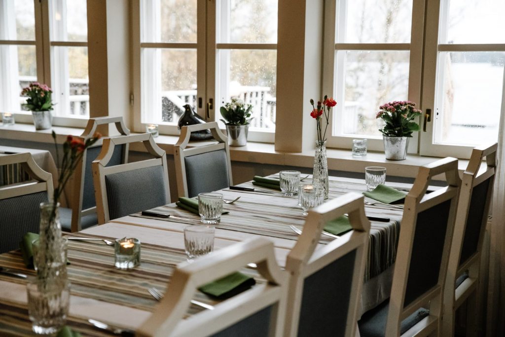 Lounas ravintola Koskivahdissa.