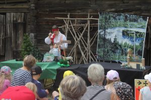 Nukketeatteriesitys Taaran markkinoilla
