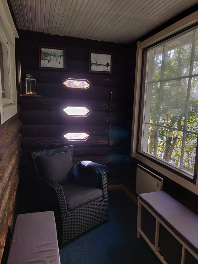 Olympic sauna1952 small sauna lounge