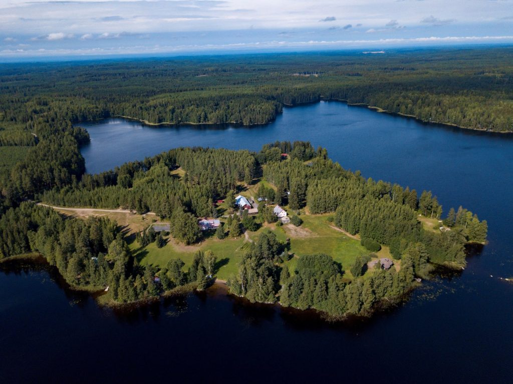 Niemikotka Cape Eagle